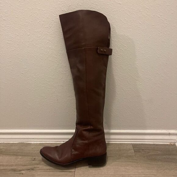 BCBG MaxAzria brown leather over the boots - Picture 15 of 16